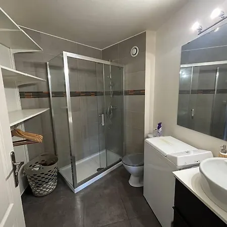 Apartment Superbe Port 2 - 800m De La Frejus